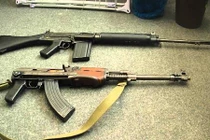 Bất ngờ "đối trọng" của AK-47 tại châu Âu trong chiến tranh Lạnh