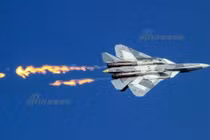 Siêu chiến đấu cơ Su-57 của Nga cất cánh với động cơ mới 