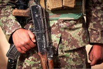 Chán súng Mỹ, Afghanistan muốn mua súng trường Kalashnikov của Nga