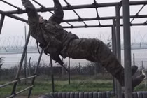 Nhẹ nhàng đến lạ bài huấn luyện đội đặc nhiệm nguy hiểm nhất thế giới