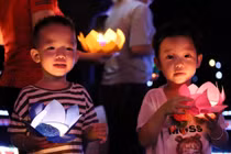 Muốn dạy con nên người trước tiên hãy là cha mẹ tốt