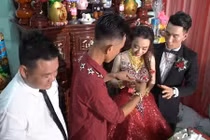 Cô dâu Cà Mau được tặng 115 cây vàng trong đám cưới gây sốt