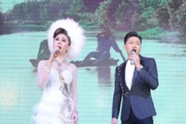 Điểm độc lạ nhất showbiz trong đám cưới Lâm Khánh Chi 