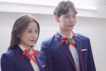 Chi Pu lộ ảnh khoác vai tình tứ bạn trai tin đồn người Hàn Quốc