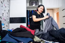 Kiếm vài trăm triệu đồng hàng tháng từ việc xếp tủ quần áo