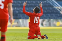 Quang Hải vào top "Vua phá lưới", đi vào lịch sử bóng đá VN