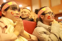 Người hâm mộ với U23 Việt Nam: “Các bạn đã làm nên lịch sử rồi!“