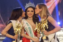 Dân mạng phấn khích: "Từ hôm nay hãy gọi Hương Giang là Hoa hậu"