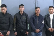 Bắt đối tượng rút súng đòi lại hơn 300 triệu tiền thua đánh bạc