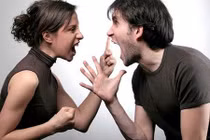 Gục ngã phát hiện bí mật người yêu không bao giờ chịu hôn