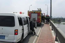 TP HCM: Hai người đàn ông nhảy cầu Bình Triệu tự tử