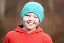 Sự sống sót kì diệu của cậu bé mắc 2 loại ung thư