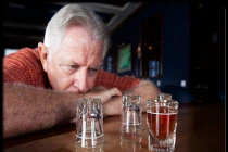 12 tác hại của việc nghiện rượu mãn tính đến sức khỏe
