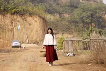 Chùm ảnh nữ văn sĩ Trung Quốc bỏ phố về quê 