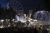 Công việc chuẩn bị đón năm mới 2017 trên thế giới 