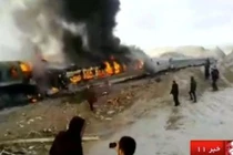 Đâm tàu hỏa ở Iran, hơn 130 người thương vong