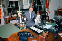 Chùm ảnh lễ Halloween cuối cùng của Tổng thống Kennedy 