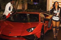 Choáng đội con nhà giàu Nigeria khoe của trên mạng