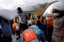 Xót xa cảnh ngộ người dân Haiti sau siêu bão Matthew