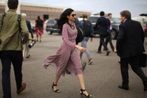 Chùm ảnh nữ trợ lý xinh đẹp của bà Hillary Clinton