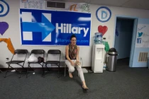 Văn phòng tranh cử của Clinton trong ngày bỏ phiếu sớm