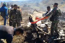 Hiện trường rơi máy bay quân sự Indonesia, 13 người chết