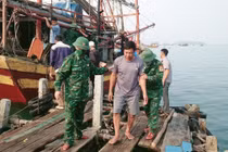 Thành lập Ban chỉ huy tiền phương tìm kiếm 11 ngư dân mất tích