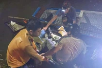 Kịp thời ứng cứu 3 người dân bị rơi xuống khu vực nước sâu