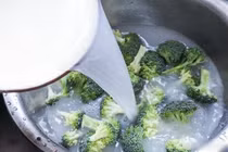 Những loại rau mùa hè “ngậm” nhiều hóa chất nhất chợ