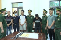 Bắt quả tang nhóm đối tượng vận chuyển 4kg vàng lậu