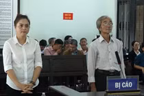 Tham ô tài sản, 2 cựu cán bộ Sở TNMT Huế lĩnh án