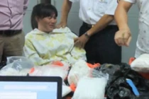 Bắt nữ quái vận chuyển 5,5 kg ma tuý đá