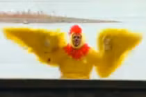 Clip cười siêu hài: Đóng giả chim để chụp ảnh (P19)