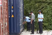 Buôn lậu đội lốt hàng hóa tạm nhập, tái xuất