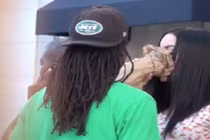 Gái xinh giả vờ say rượu để thử lòng con trai