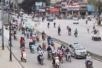 Đường thủ đô uốn lượn như rắn để tránh... nhà “sếp“