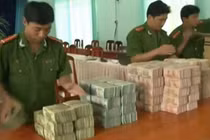 Làm rõ hoạt động buôn lậu tiền qua biên giới