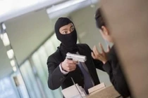 Đá thiên thạch và những tên cướp bị mặt