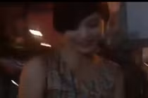 Phát sợ với cuộc tán dóc tục tĩu của đám bạn trẻ