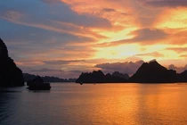 Phim tài liệu: Việt Nam và Biển Đông (2)