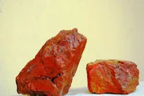 Chuyện về những viên đá đỏ huyền thoại trong Lăng Bác