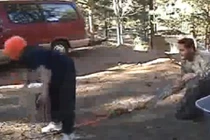 Cú troll nhớ đời của cậu bé