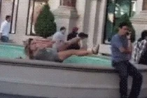 Ảnh động cười ra nước mắt (P52): Khi người đẹp tạo dáng