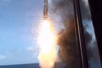 Cách tên lửa hành trình BrahMos rời bệ phóng