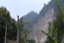 Xóm “giật mình” khổ vì gần mỏ đá