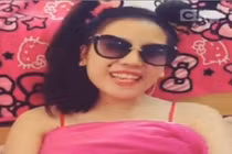 Ngỡ ngàng thiếu nữ tỏ tình với "trai đẹp ngoài hành tinh"