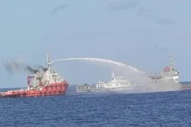 Trung Quốc thừa nhận hành vi hung hăm đâm tàu Việt Nam