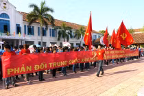 ĐH Nha Trang mít-tinh ủng hộ Chính phủ bảo vệ chủ quyền biển đảo