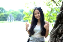 Hot girl Triều Dâng khoe dáng ở Thủ đô