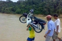 Ảnh cười Facebook: Sức mạnh siêu nhiên